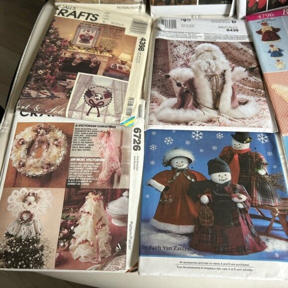 McCall Christmas Collection of Vintage Crafts sewing Patterns set of nine - Picture 6 of 7